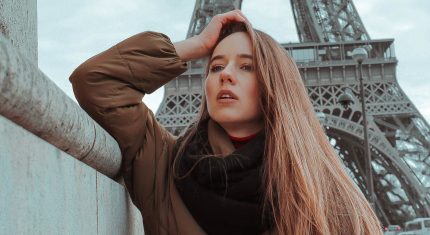 Žena v Paríži