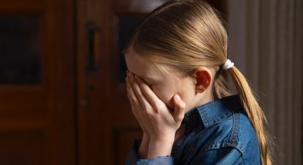 5 znakov, že v sebe nosíš emocionálne zanedbané dieťa