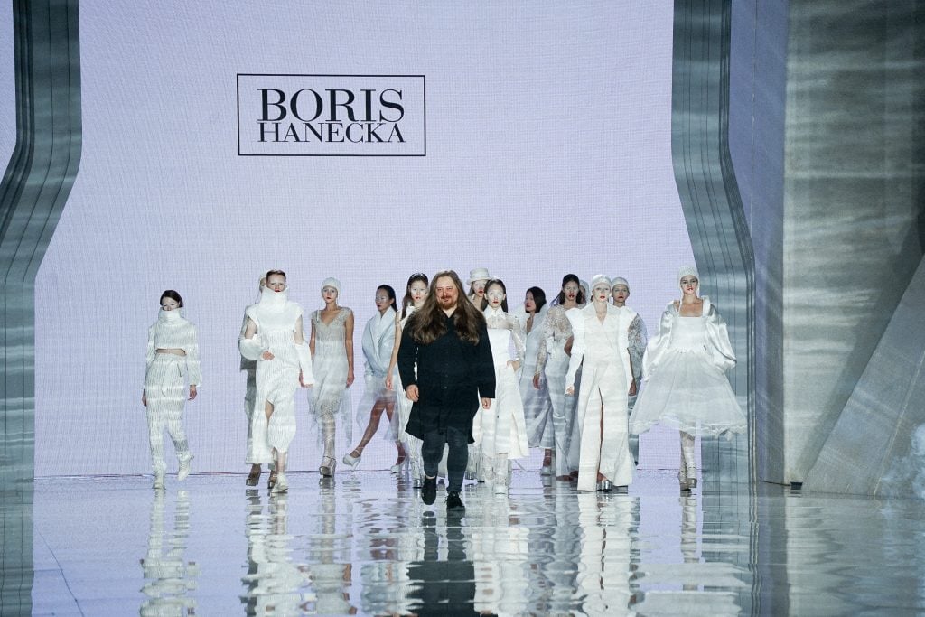 BORIS HANEČKA - HARBIN FASHION WEEK 2025 (52 of 60)